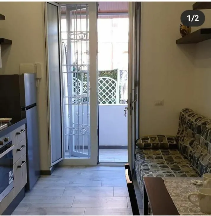 Hotel La Dimora Di Rosy Napoli Affittacamere
